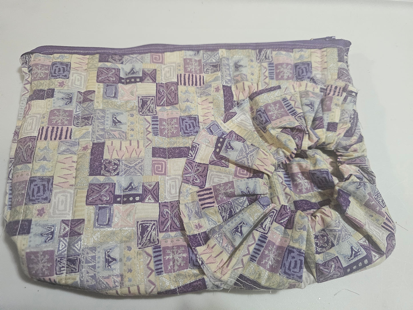 Clutch zipper pouch
