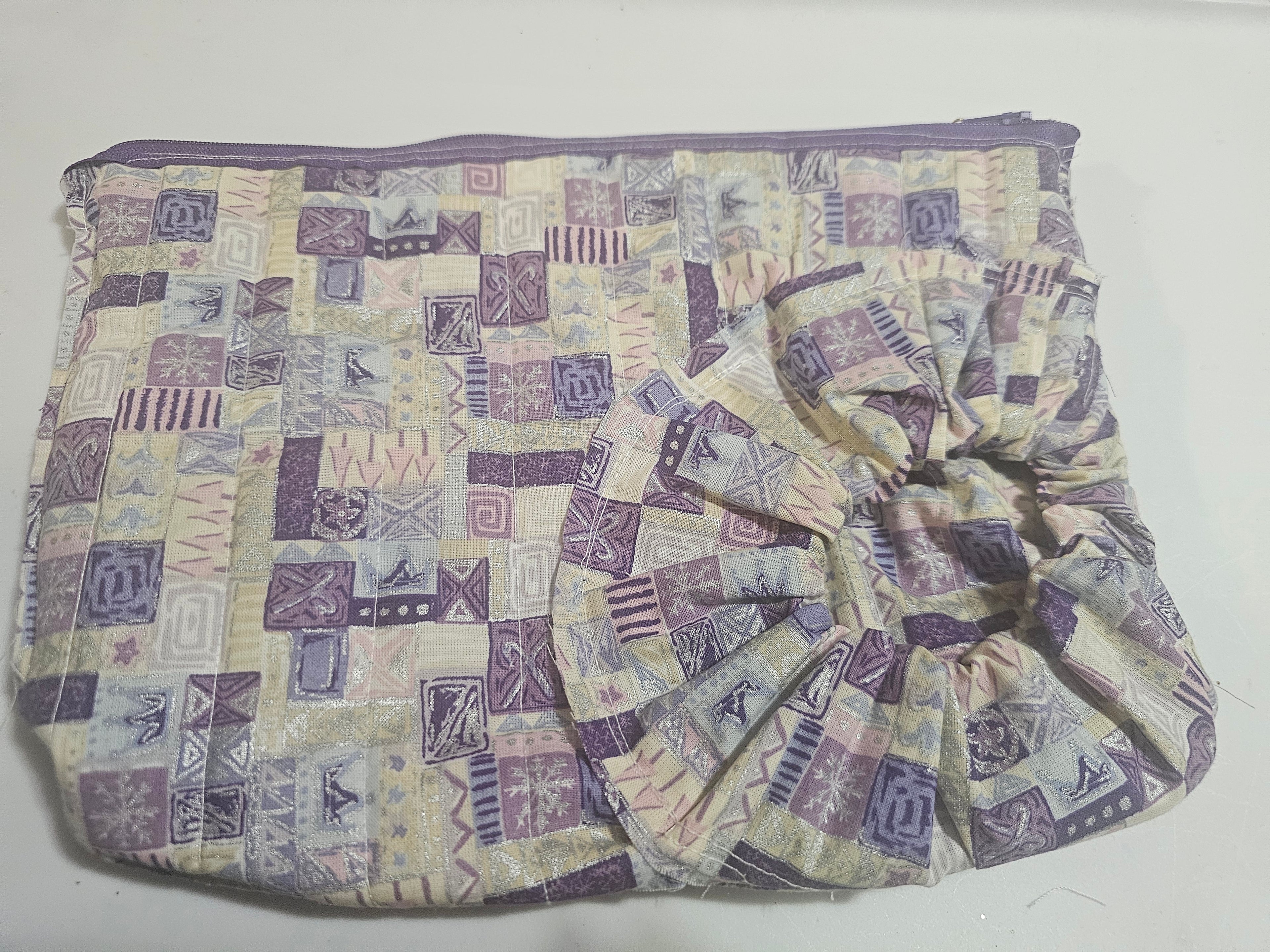 Clutch zipper pouch
