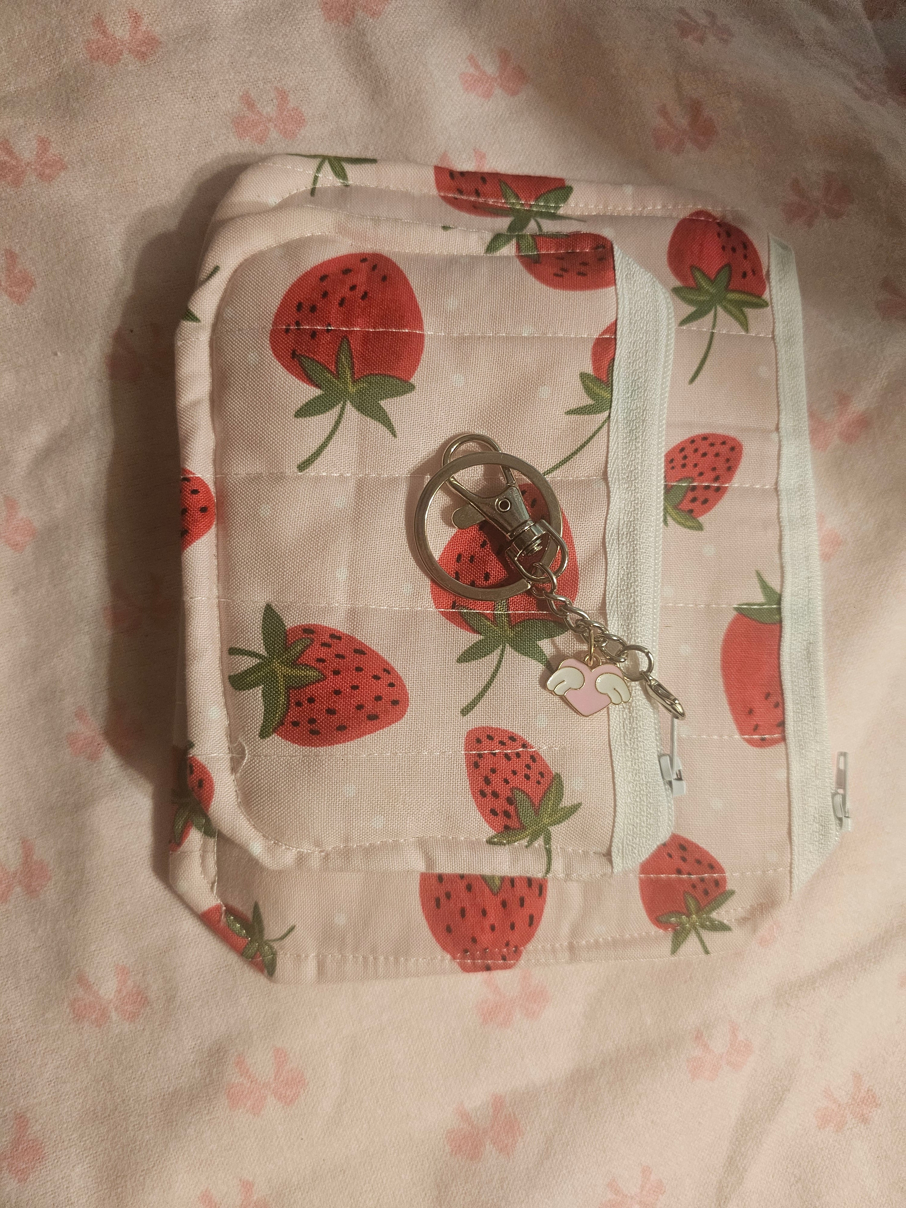 Strawberry small zipper pouch